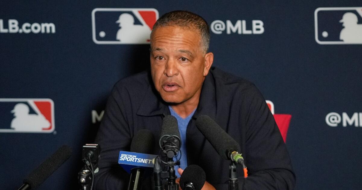 Dodgers downplay Teoscar Hernandez rumors, assess bullpen options