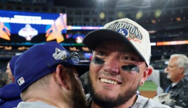 2025 World Series hero Miguel Rojas agrees to return to Dodgers