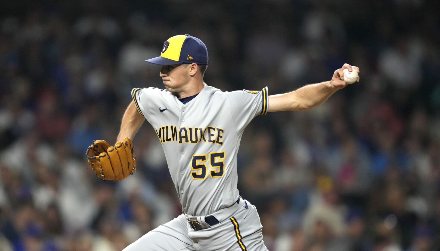 What the Cubs' signings say about their approaching to building the 2026 bullpen