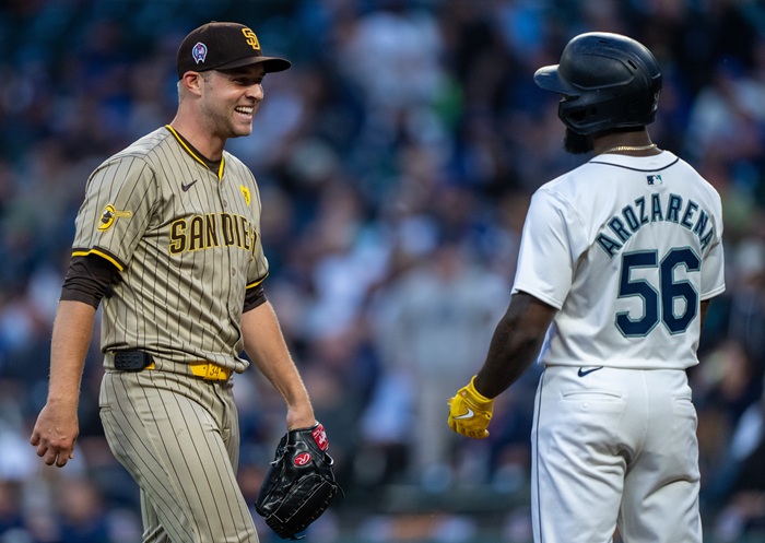 Padres, Michael King agree to three-year deal