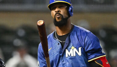 Report: Twins don't plan to move Buxton, Ryan, López