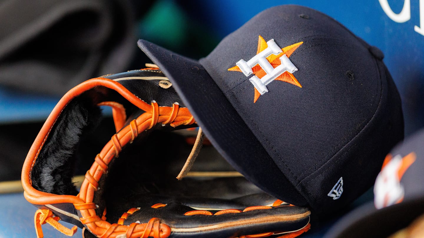 Rays Predicted to Sign Astros' Free Agent Catcher to Improve Lineup