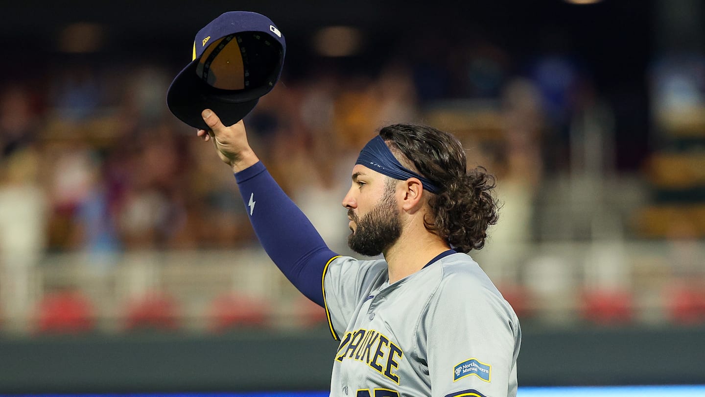 Milwaukee Brewers v Minnesota Twins