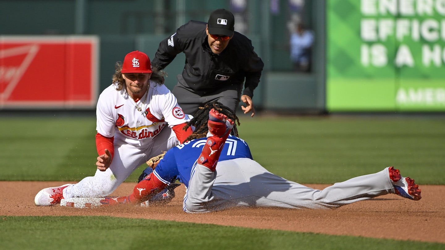Blue Jays, Cardinals Linked As Possible Trade Partners With 3 Players Named