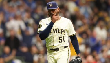 National League Championship Series - Los Angeles Dodgers v Milwaukee Brewers - Game Two