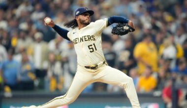 National League Championship Series - Los Angeles Dodgers v Milwaukee Brewers - Game Two