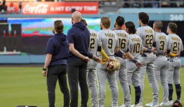 Championship Series - Milwaukee Brewers v Los Angeles Dodgers - Game 4
