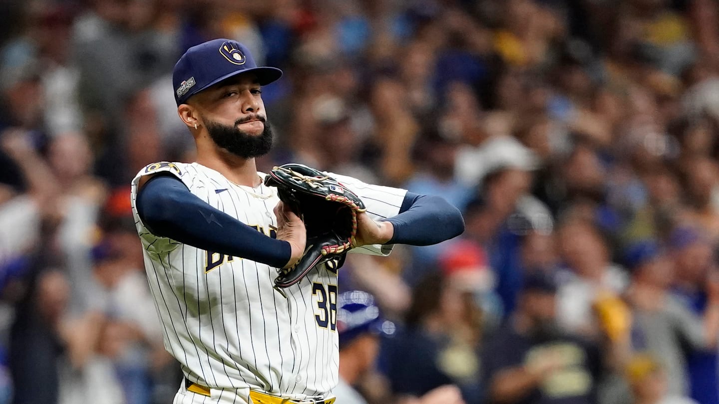 Wild Card Series - New York Mets v. Milwaukee Brewers - Game Three