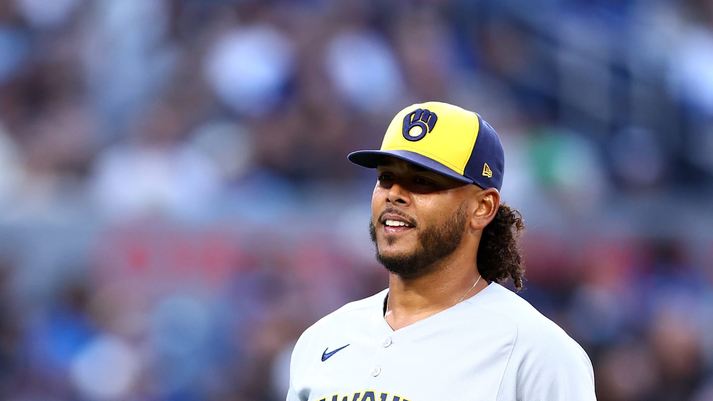 Milwaukee Brewers v Toronto Blue Jays