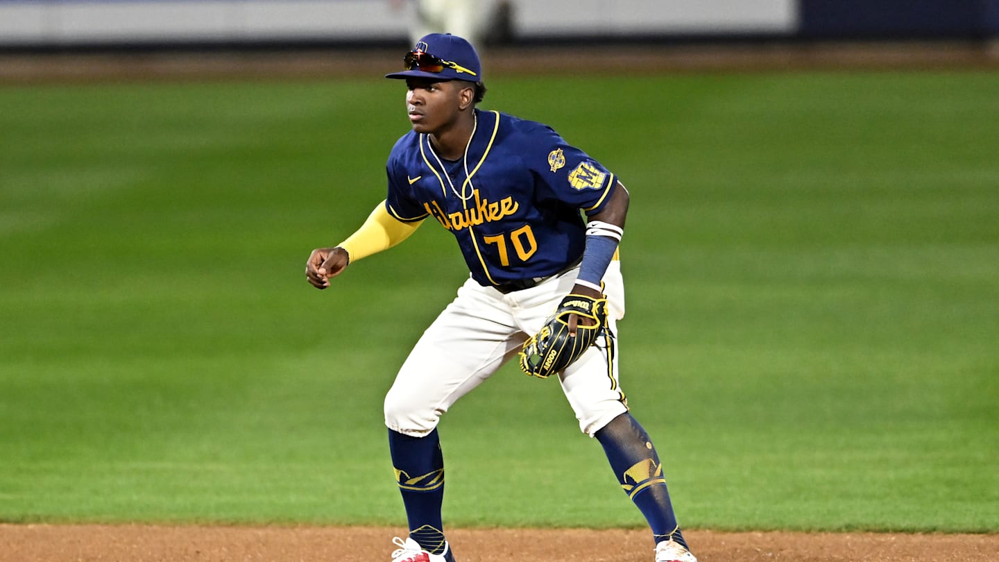Spring Breakout - Cincinnati Reds v Milwaukee Brewers