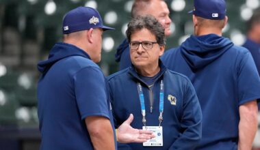 Division Series - Chicago Cubs v Milwaukee Brewers - Game Two