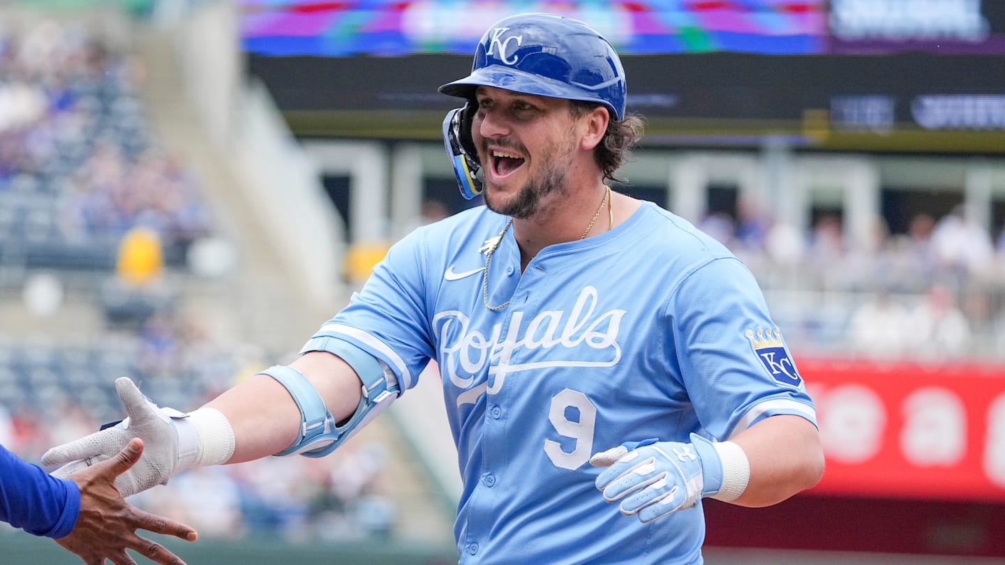 Aug 31, 2025; Kansas City, Missouri, USA; Kansas City Royals first baseman Vinnie Pasquantino (9) celebrates after hitting a single against the Detroit Tigers in the first inning at Kauffman Stadium. Mandatory Credit: Denny Medley-Imagn Images