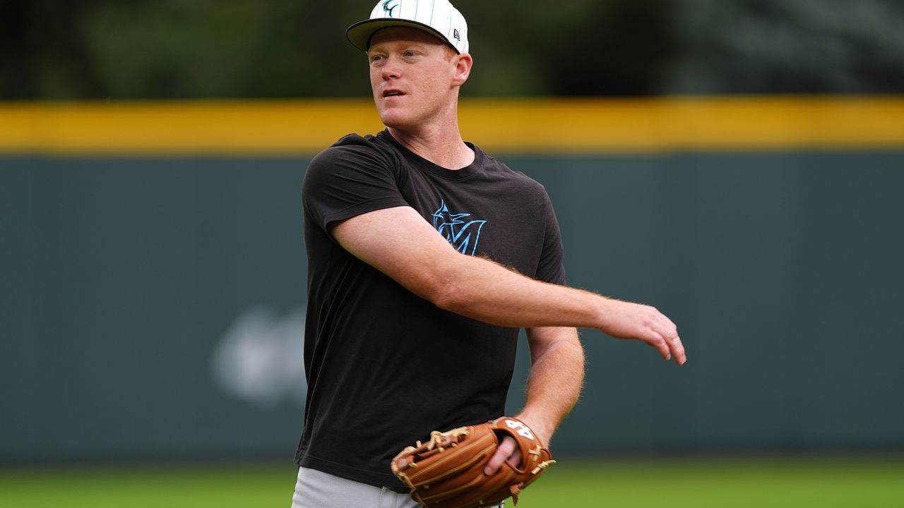 Twins acquire first baseman Eric Wagaman in trade with Marlins for minor league pitcher