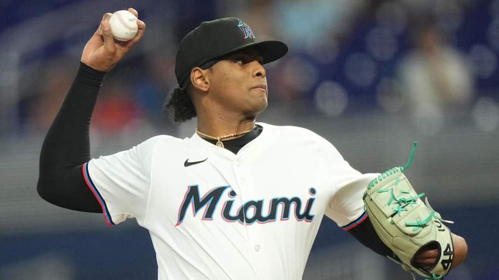 Yankees Discussing Trade for Promising Marlins Pitcher