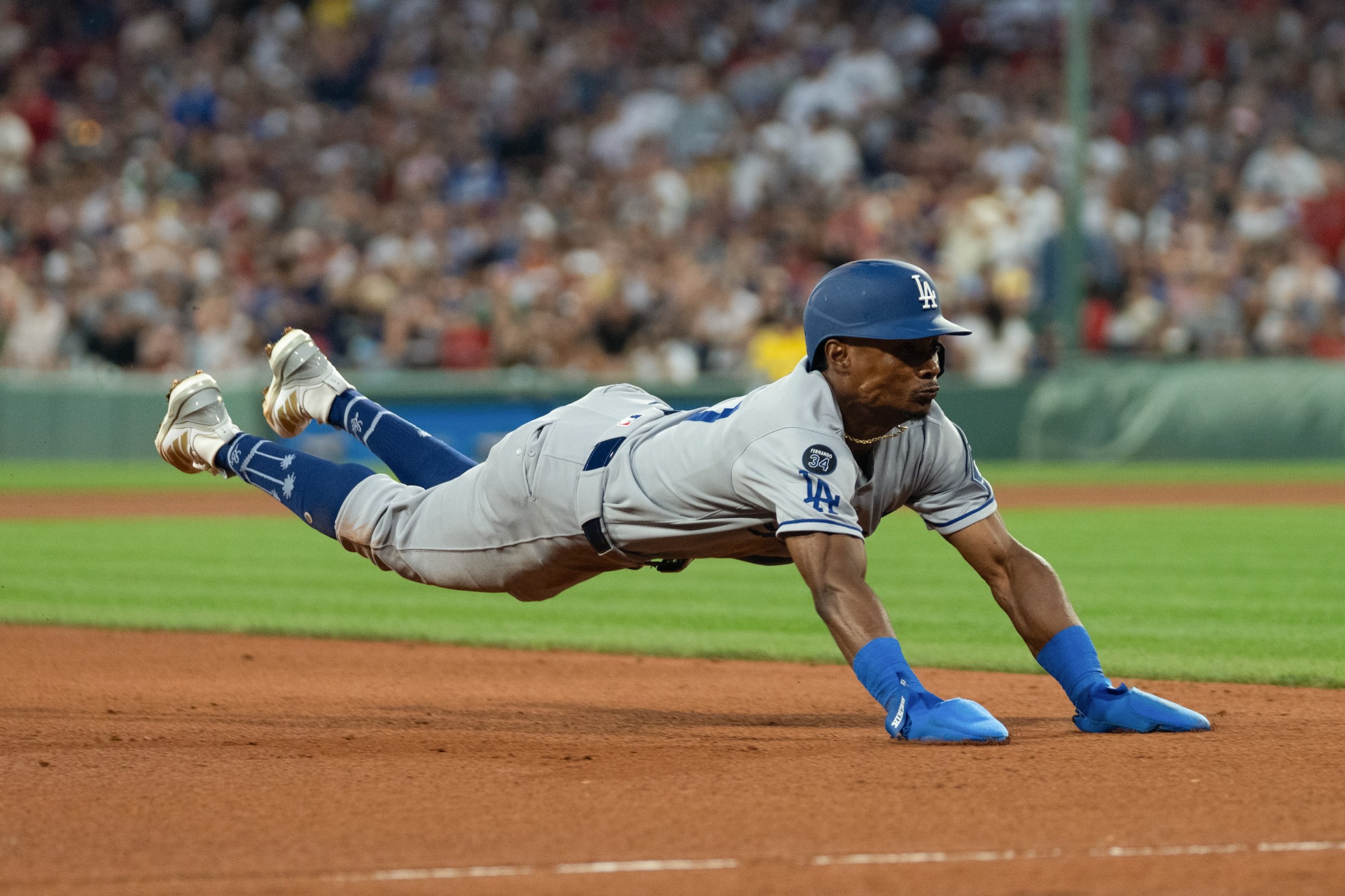 Mariners Moose Tracks, 12/30/25: Esteury Ruiz, Kazuma Okamoto, and Anthony Volpe