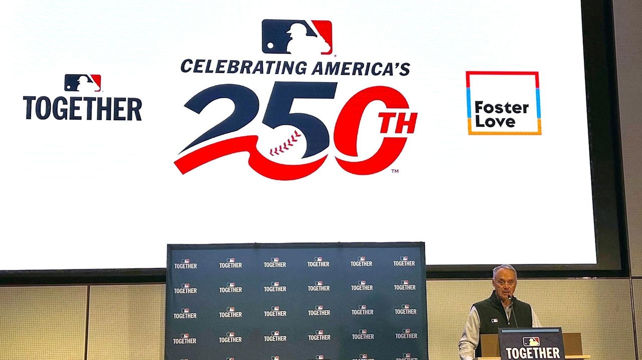 Manfred says MLB prepared to produce and distribute local broadcasts for FanDuel network teams