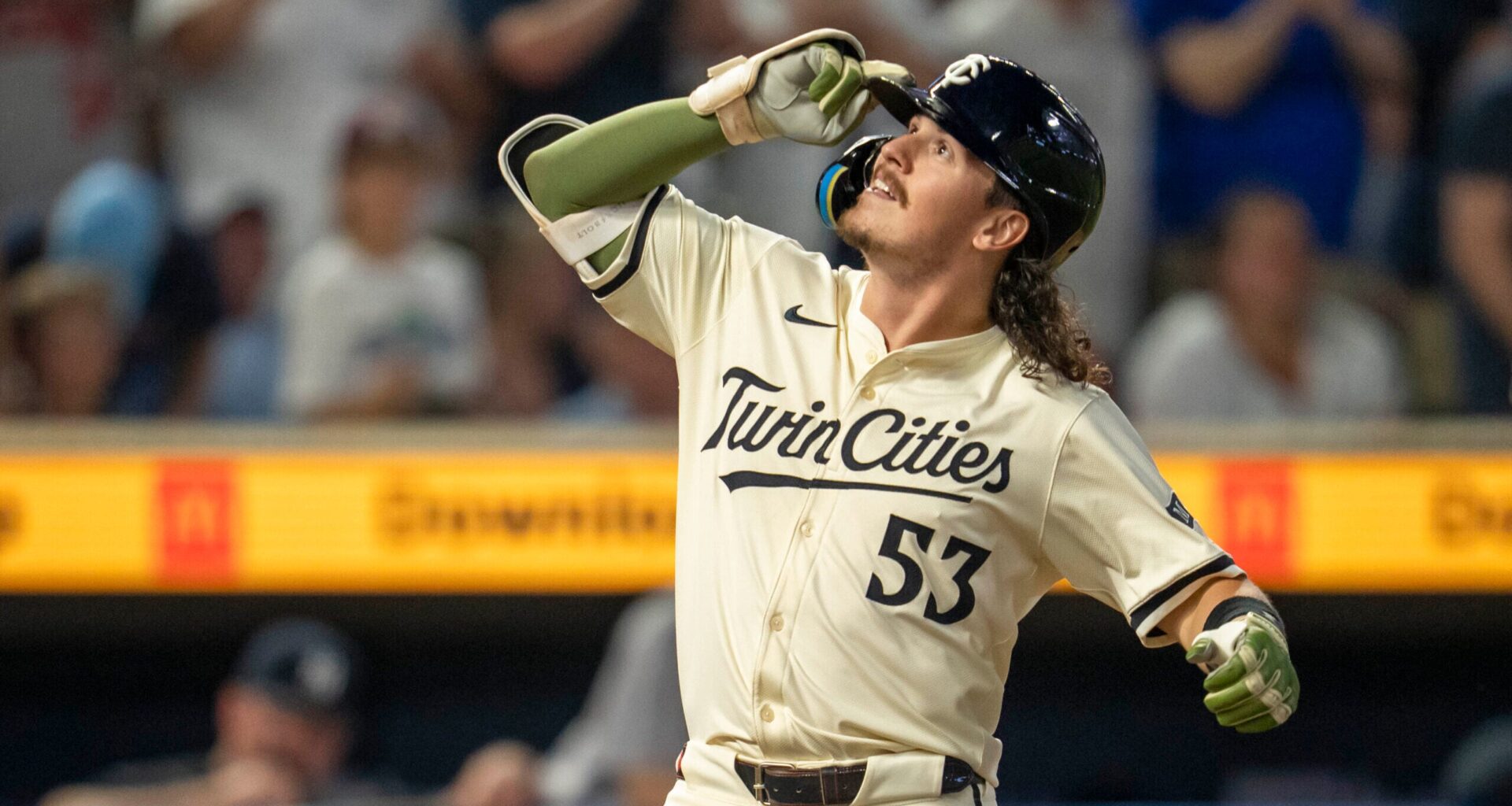 Former MN Twins Infielder Joins World Series Champ