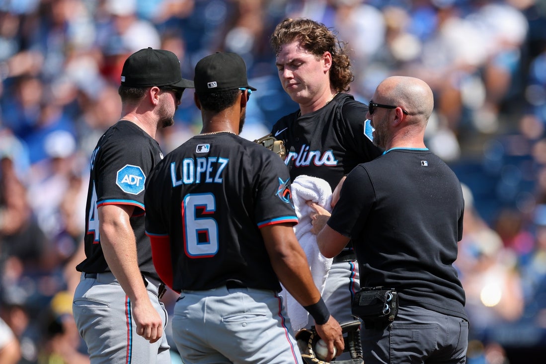 Yankees acquire LHP Ryan Weathers from Marlins for four prospects