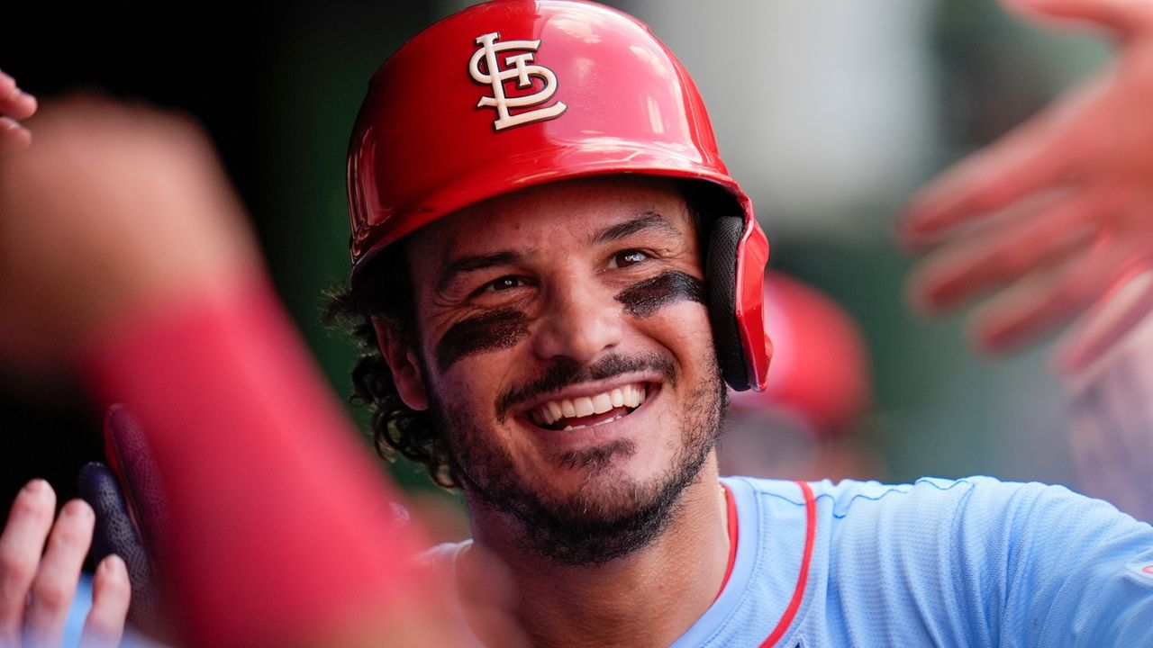 Veteran star 3B Nolan Arenado hopes move to the Diamondbacks leads to elusive postseason success