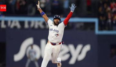 “I feel sad”: Vladimir Guerrero Jr. reacts after Toronto Blue Jays teammate Bo Bichette signs with New York Mets | MLB News