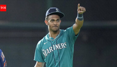 Seattle Mariners star Julio Rodríguez visits the Dominican Republic home he rebuilt, earning heartfelt praise from fans | MLB News