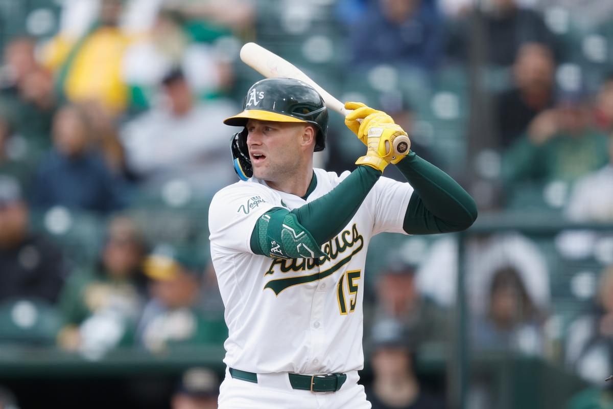 Yankees sign Seth Brown as Cody Bellinger talks linger