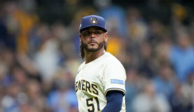 Brewers trade pitchers Peralta, Myers to Mets for prospects