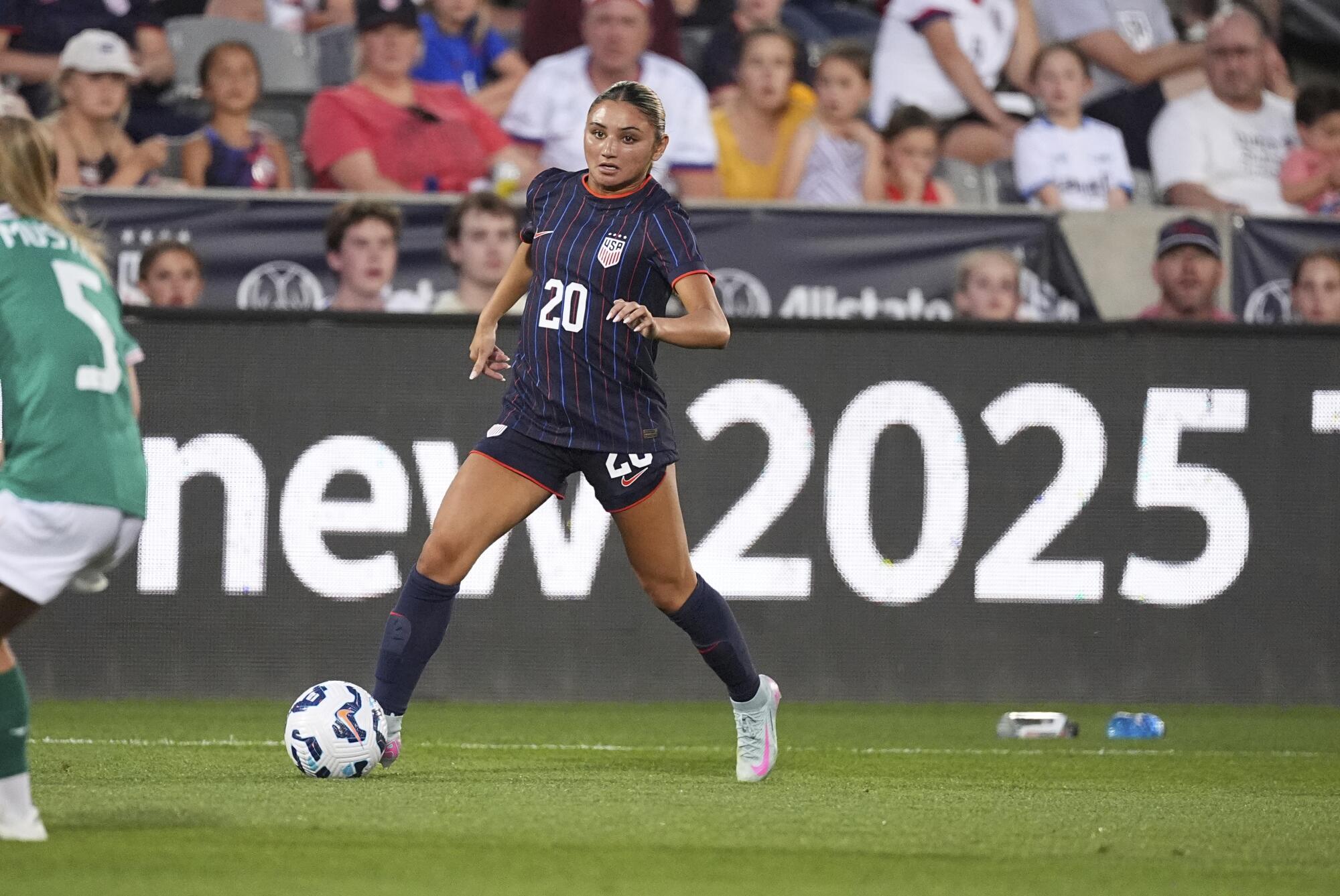 U.S. women's national team defender Gisele Thompson controls the ball against Ireland during a friendly on June 26.