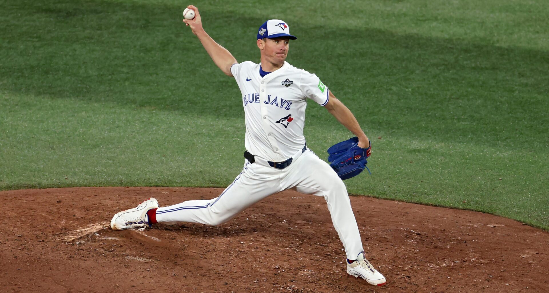 Blue Jays All-Star Free Agent Linked to New Surprise Team