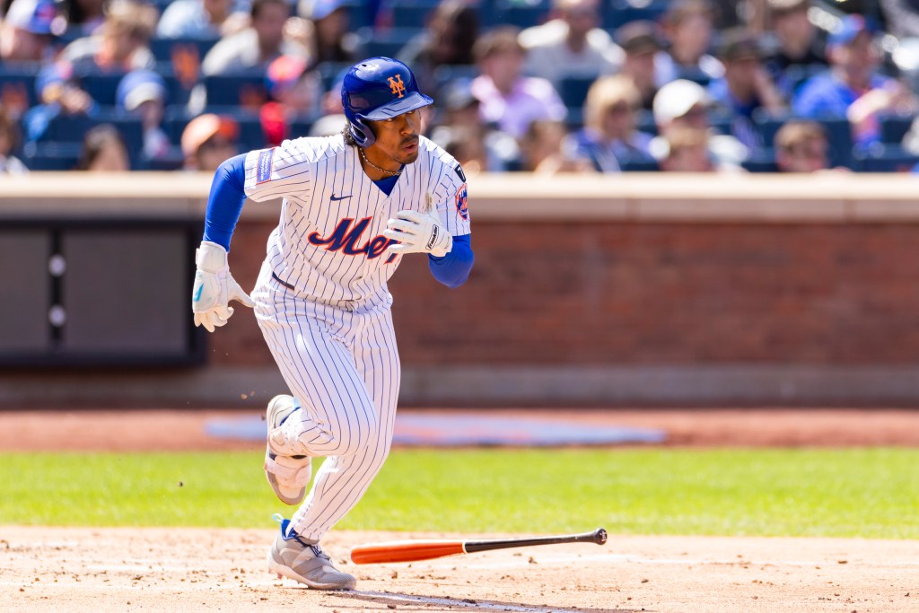 New York Mets Francisco Lindor (12) hits a single in the third inning against the St. Louis Cardinals at Citi Field, Sunday, April 20, 2025, in Queens, NY
