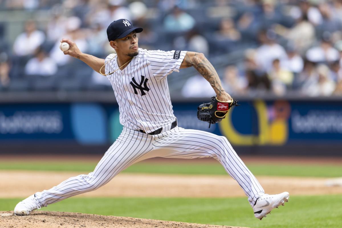 Jonathan Loaisiga joins Diamondbacks on minor league deal