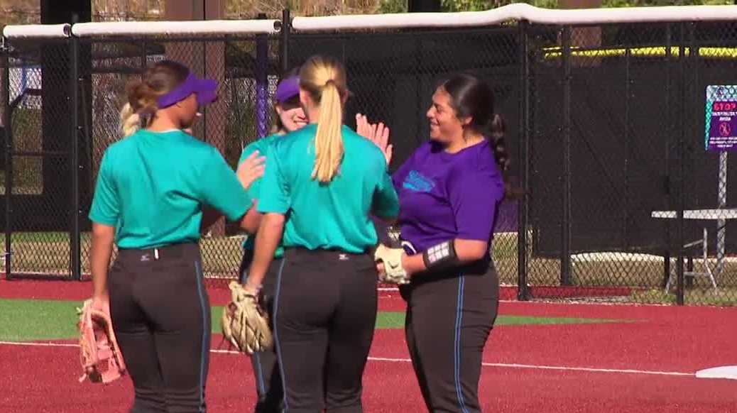 No. 3 FSW baseball scores 22 runs in opening day doubleheader wins against No. 21 Lake Land
