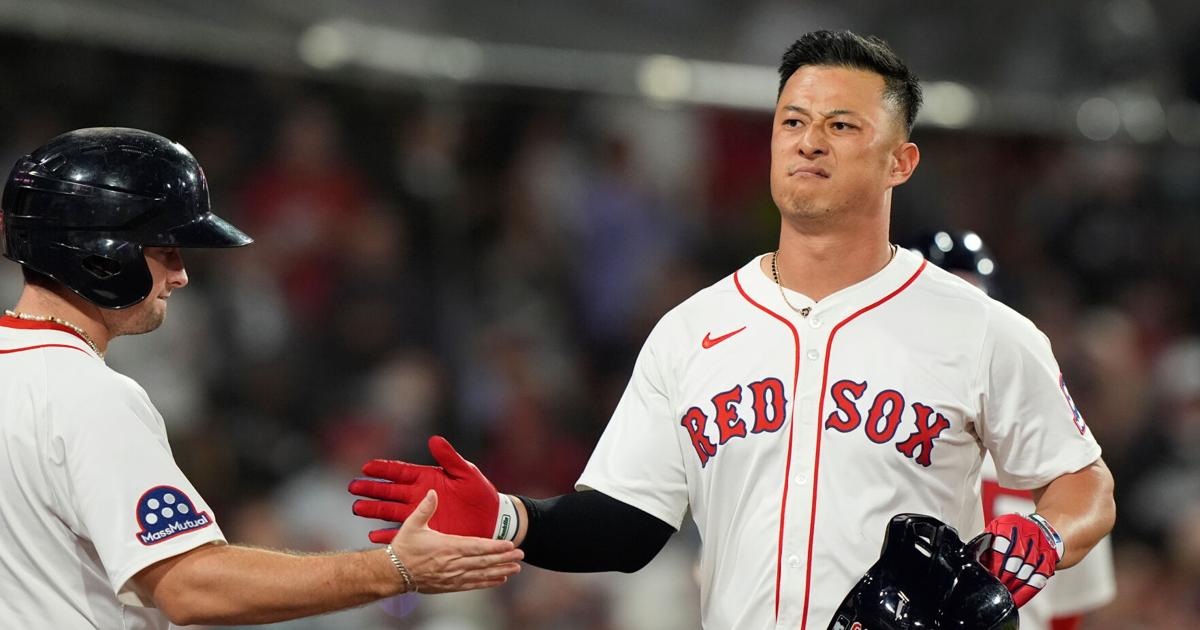 Details of Rob Refsnyder's $6.25 million, 1-year contract with the Seattle Mariners | Pro National Sports