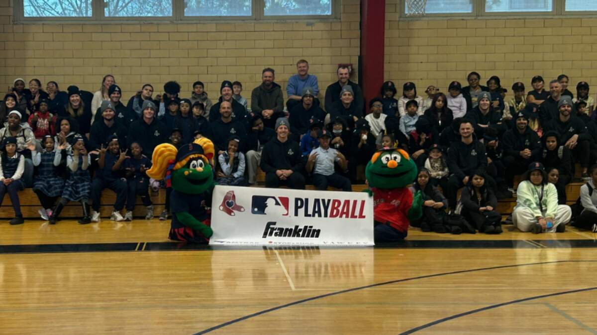 Boston Red Sox Rookies Taught Some Young Bostonians The Basics Of Baseball