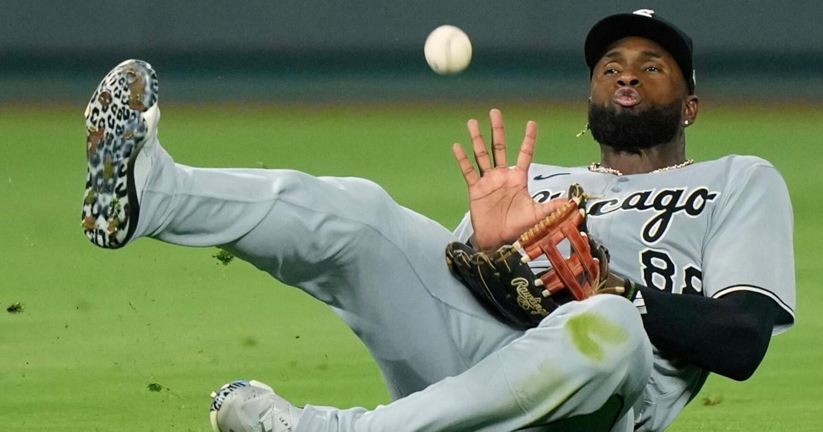 Mets acquire CF Luis Robert Jr. in a trade with the White Sox | Sports