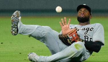Mets acquire CF Luis Robert Jr. in a trade with the White Sox