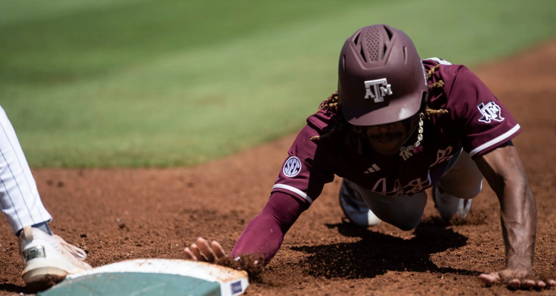 Baseball America writer explains Texas A&M's absence in Top 25