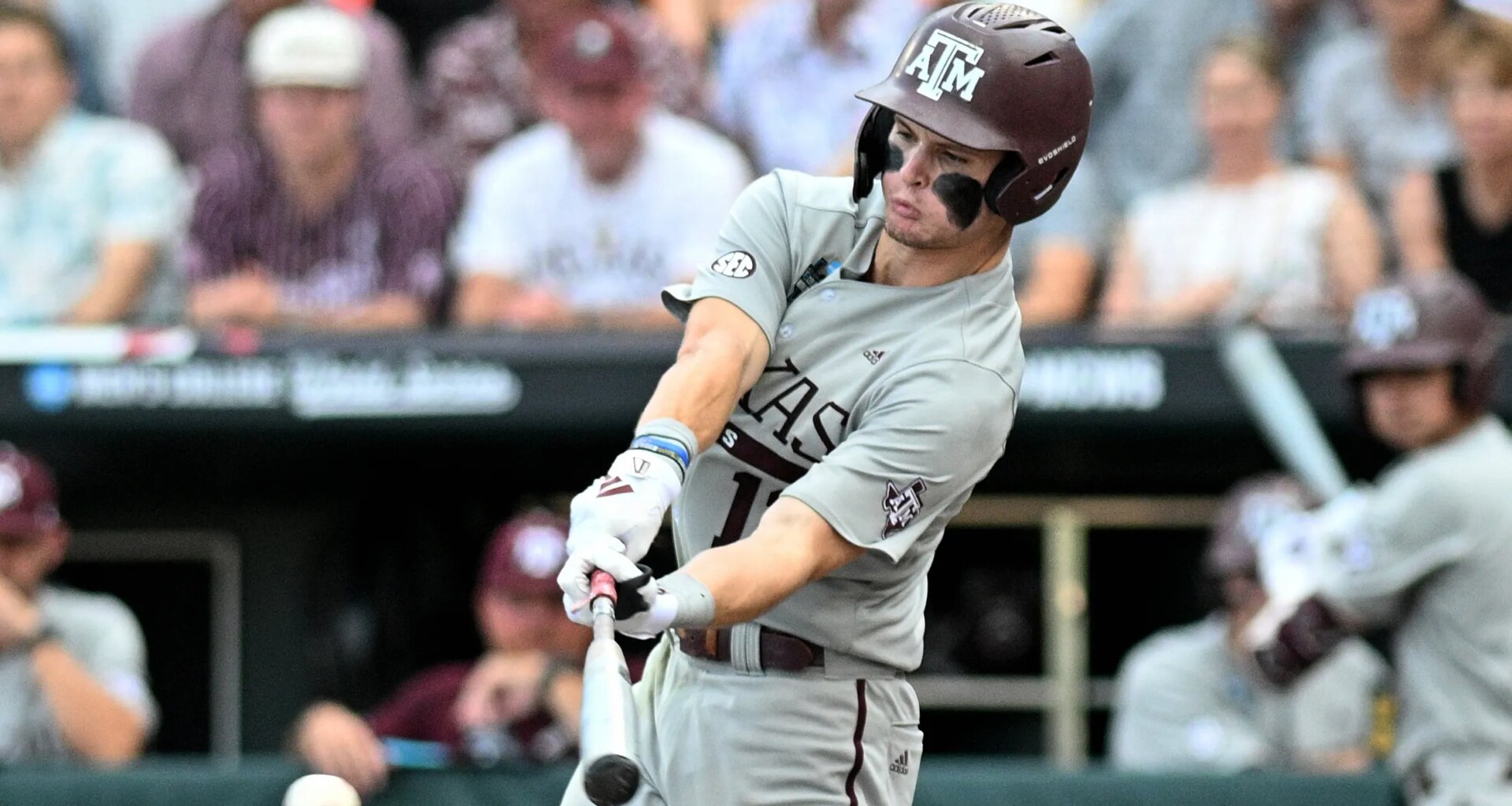 Texas A&M baseball will face eight ranked teams during the 2026 season