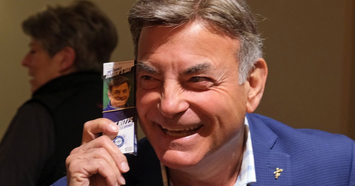Seattle Mariners broadcaster Rick Rizzs reflects on his career as he heads into retirement :: WRAL.com