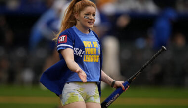 Ariel Winter, don’t hesitate to make your move – Santa Cruz Sentinel