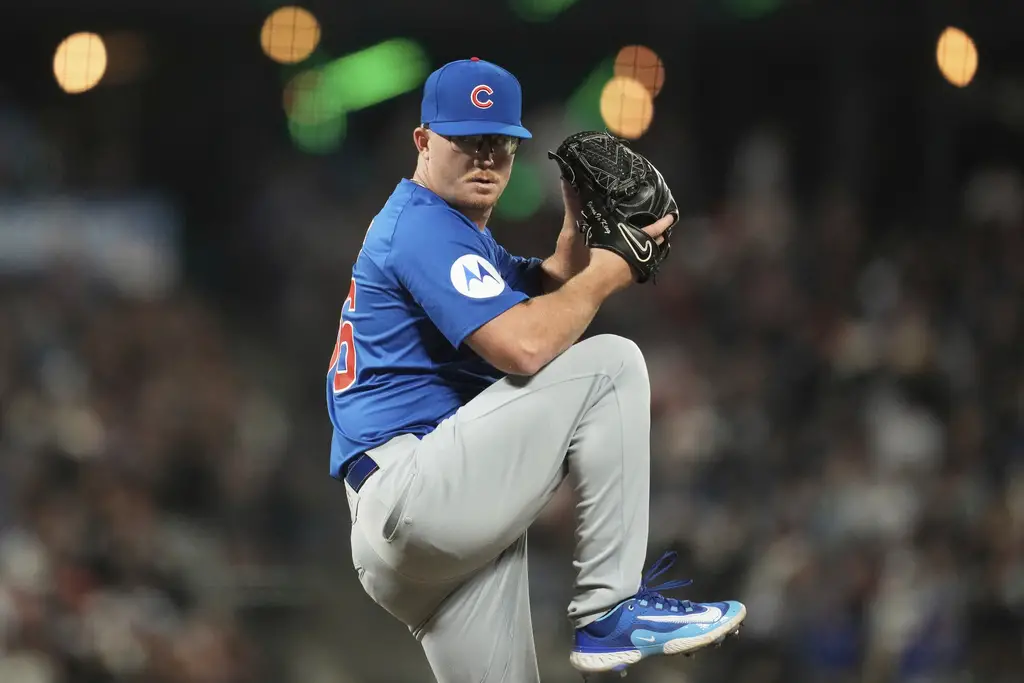 Jordan Wicks Developing New Curveball with Tread Athletics -