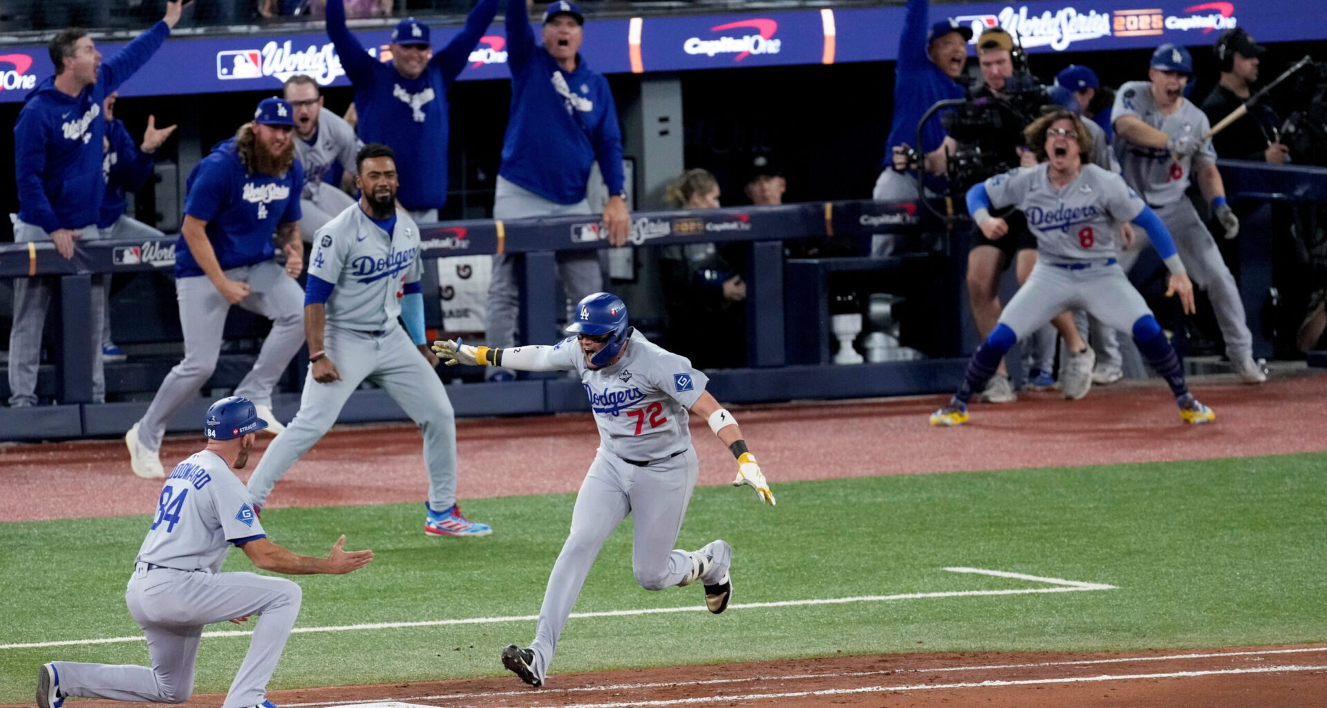Dodgers Shortstop Contract Not Insured, Won't Play in WBC