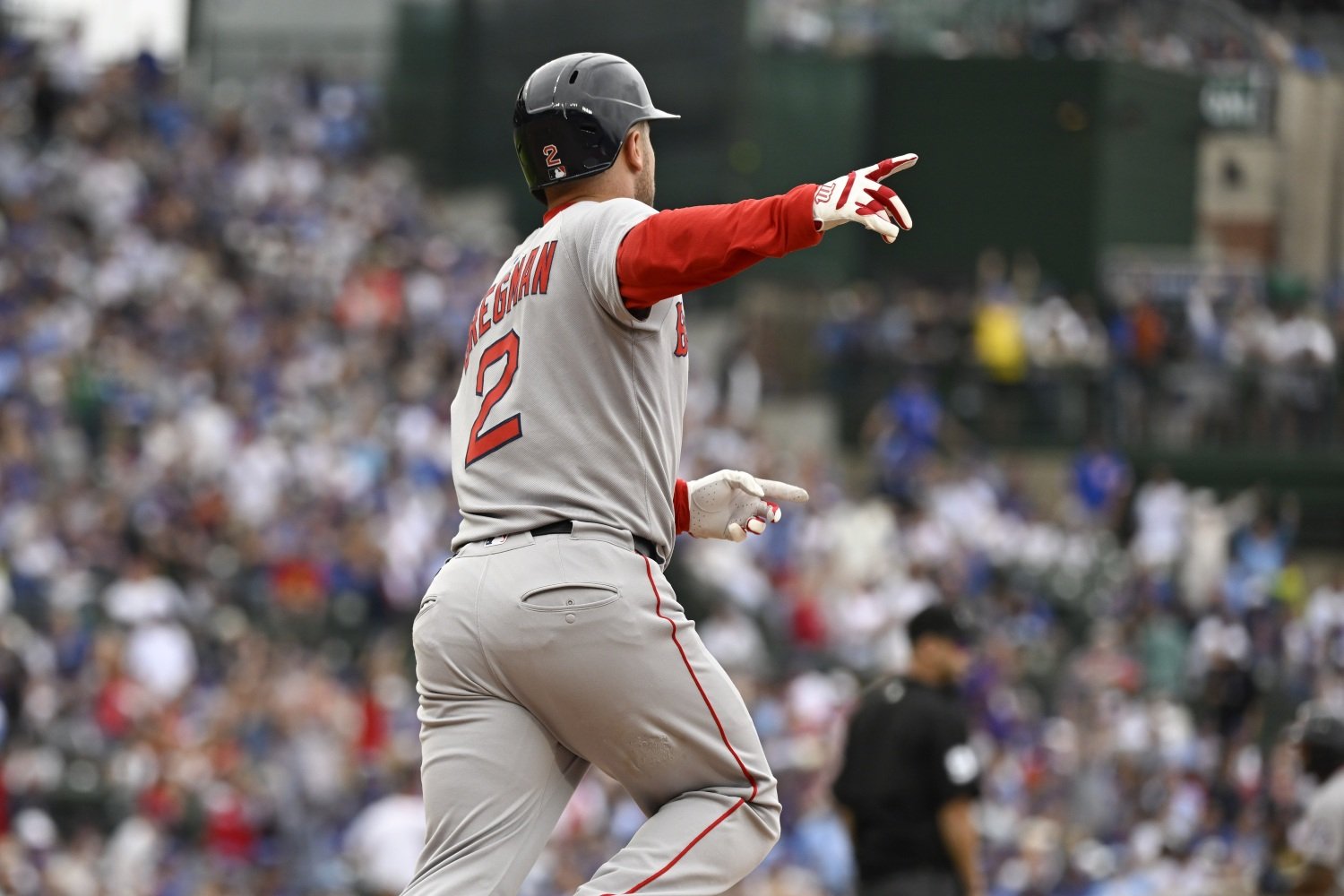 Should We Be Worried About Alex Bregman Hitting for Power at Wrigley Field? - Cubs