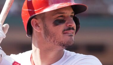 Arizona Diamondbacks trade for St. Louis Cardinals' Nolan Arenado