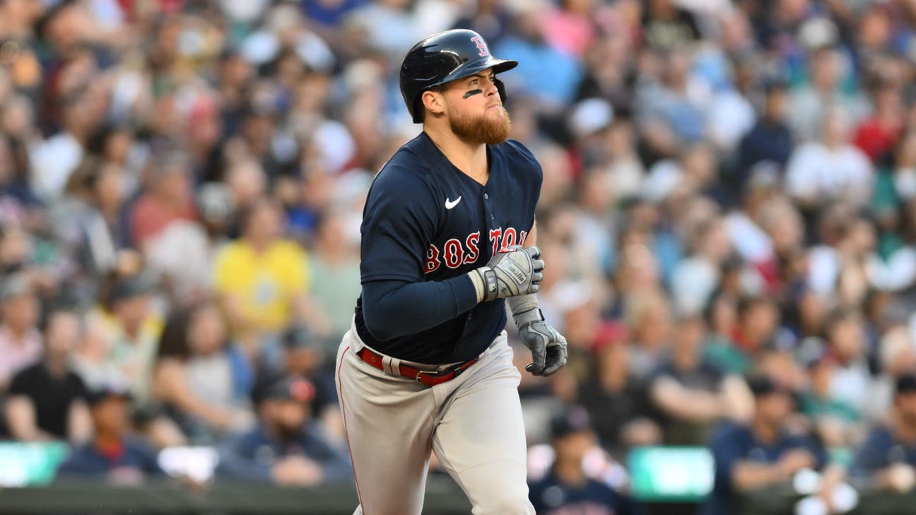 Mets sign infielder Christian Arroyo to minor league deal: report - SNY