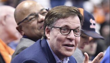 Bob Costas returns to NBC Sports to host 'Sunday Night Baseball'