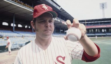 Knuckleballer Wilbur Wood, a tireless titan of the 1970s, dies at 84