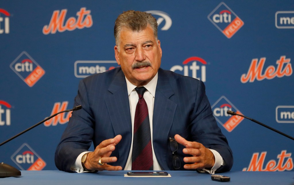 Sandy Alderson of the New York Mets speaks at a press conference.