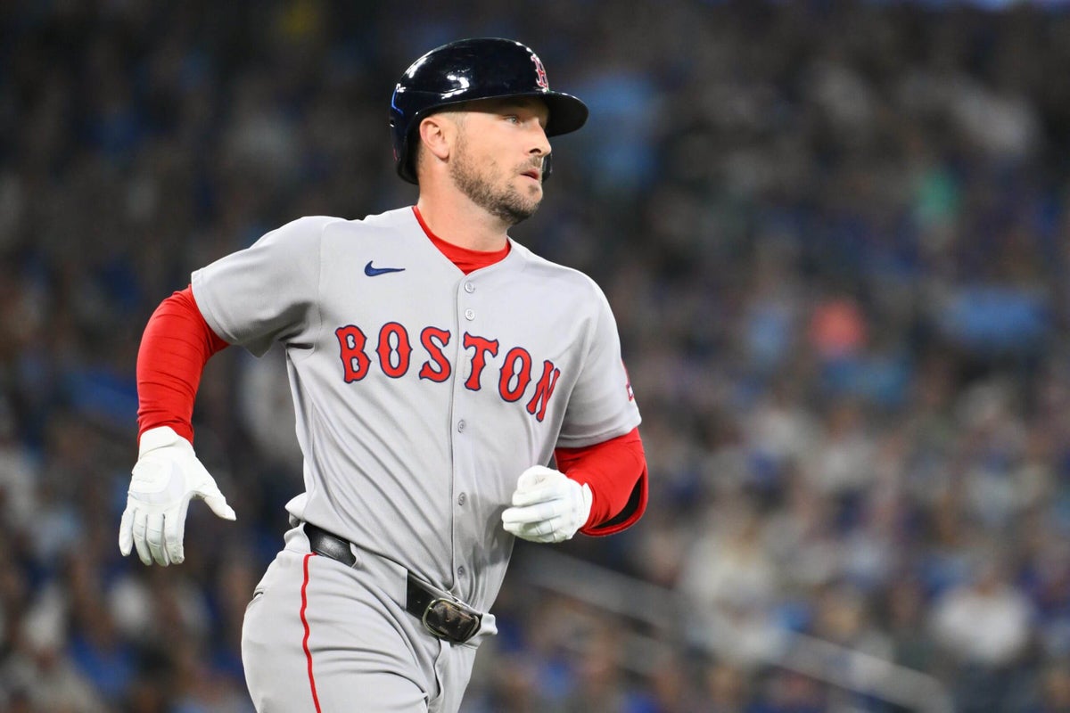 Are the Cubs the runaway NL Central favorite after signing Alex Bregman? Plus: An in-season tournament?!