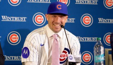 Alex Bregman and family melt hearts with adorable Wrigley arrival – NBC Chicago